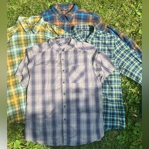 ArcTeryx 3 Longsleeve And 1 Short sleeve for a bundle